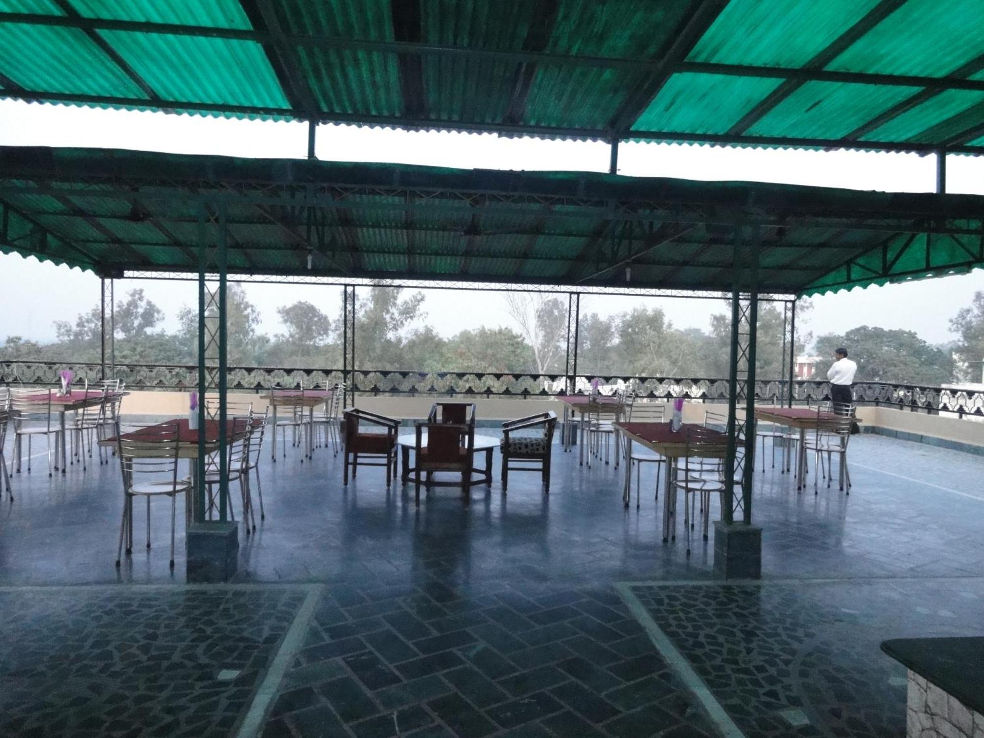 Hotel Taj Plaza, Vip Road, Agra Agra (Uttar Pradesh) Exterior foto