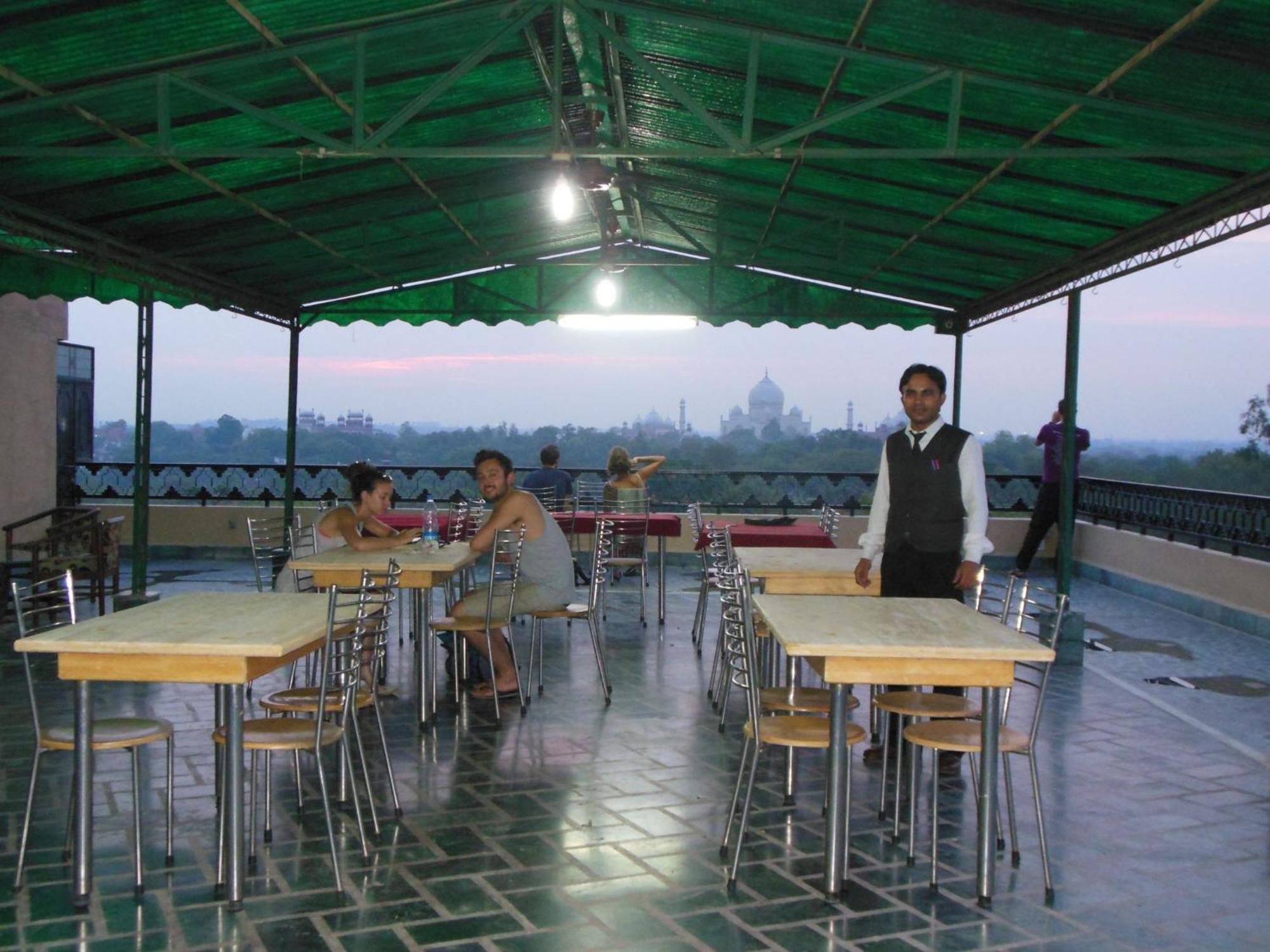 Hotel Taj Plaza, Vip Road, Agra Agra (Uttar Pradesh) Exterior foto
